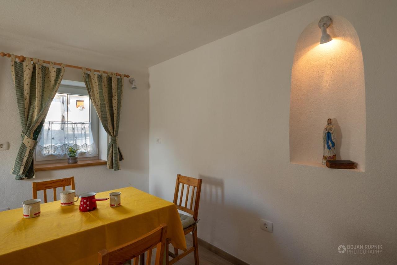 Cherry House - Cosy House - Ideal For Bear Watching, In The Neighborhood Of The Medieval Sneznik Castle Stari Trg pri Lozu Exterior foto